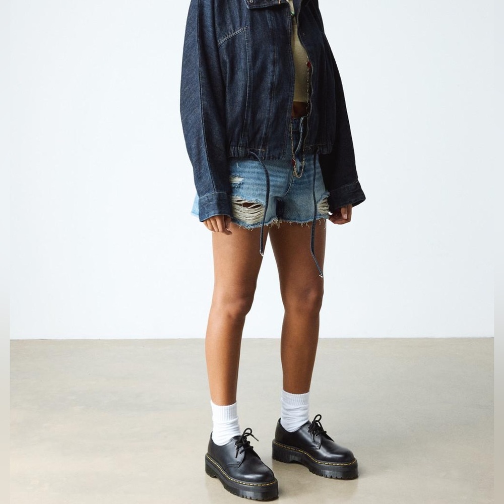 Dr. Martens Black Platform - Picture 2 of 8